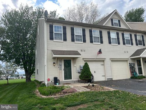 122 Red Oak Ct, HONEY BROOK, PA, 19344-1272 | Card Image