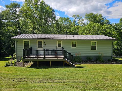 324 Barr Rd, Natrona Heights, PA, 15065-3030 | Card Image