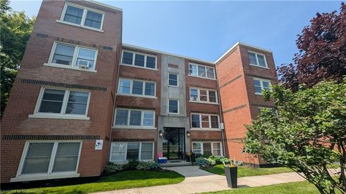 305c-5 E 36th St, Hamilton, ON, L8V3Y6 | Card Image