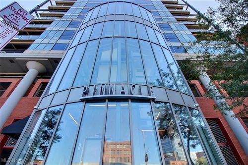 1301-701 W Lakeside Ave, Cleveland, OH, 44113-1090 | Card Image