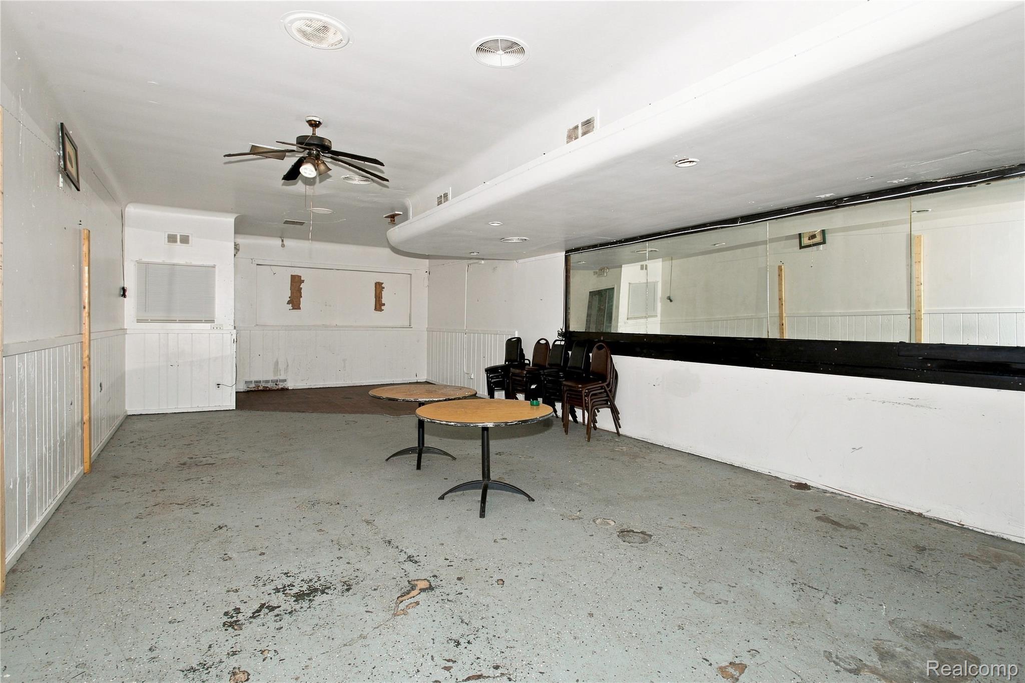 Commercial Sale in Detroit 5