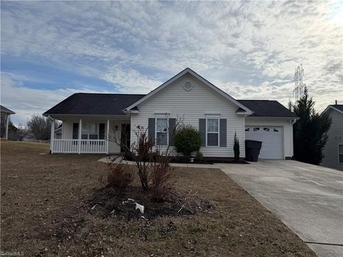 3908 Garden Creek Dr, High Point, NC, 27265-7931 | Card Image