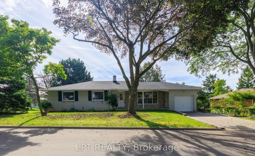 67 Woodthorpe Rd, North York, ON, M4A1S6 | Card Image