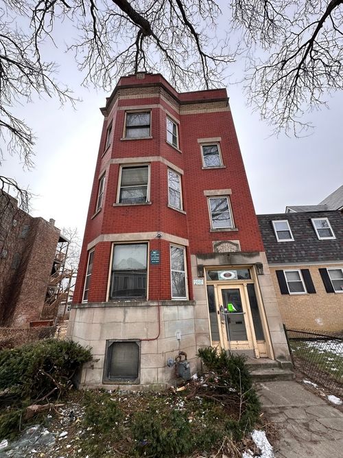 517 W Englewood Ave, Chicago, IL, 60621-3239 | Card Image