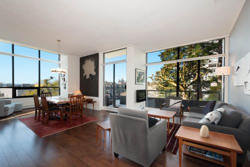 114-1420 Duchess Avenue, West Vancouver, BC, V7T1H8 | Card Image