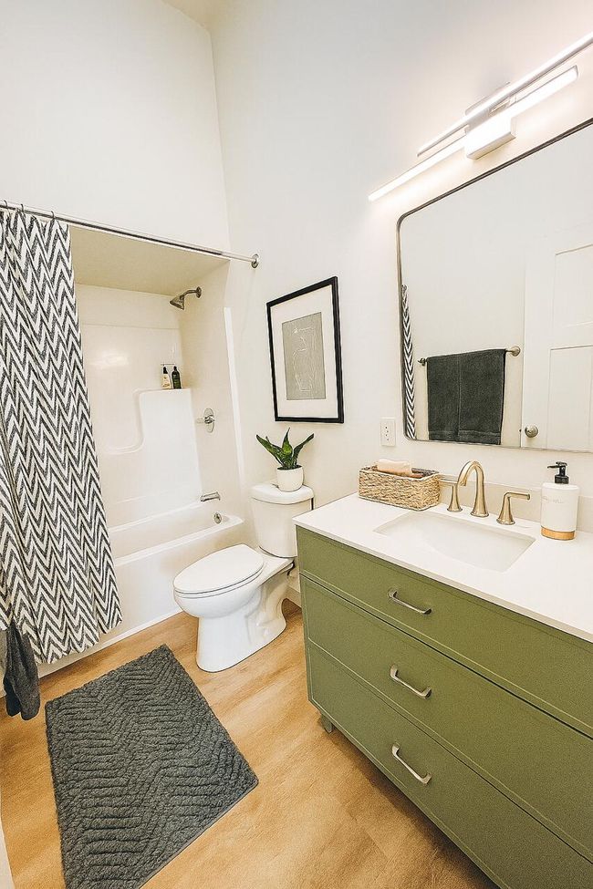 2nd Full Bath | Image 27