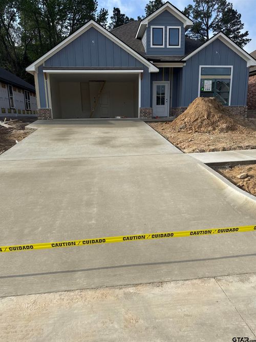 7911 Greenhill Drive, Tyler, TX, 75703 | Card Image