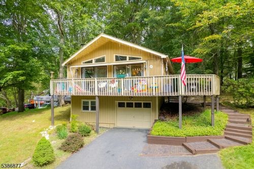 11 High Ct, High Bridge, NJ, 08829-1620 | Card Image