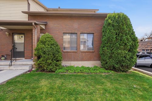 e1-1113 Country Hills Dr, Ogden, UT, 84403-2483 | Card Image