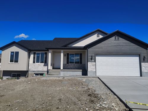 2124 90, Tooele, UT, 84074-8200 | Card Image