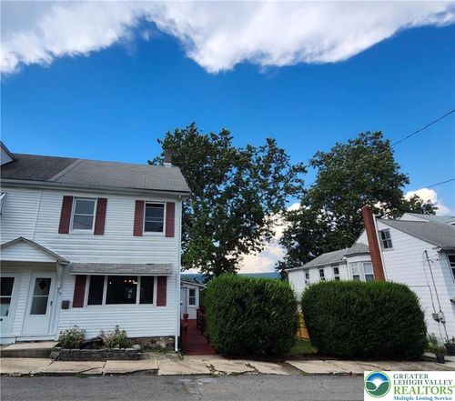 118 South Ave, Jim Thorpe, PA, 18229-1225 | Card Image