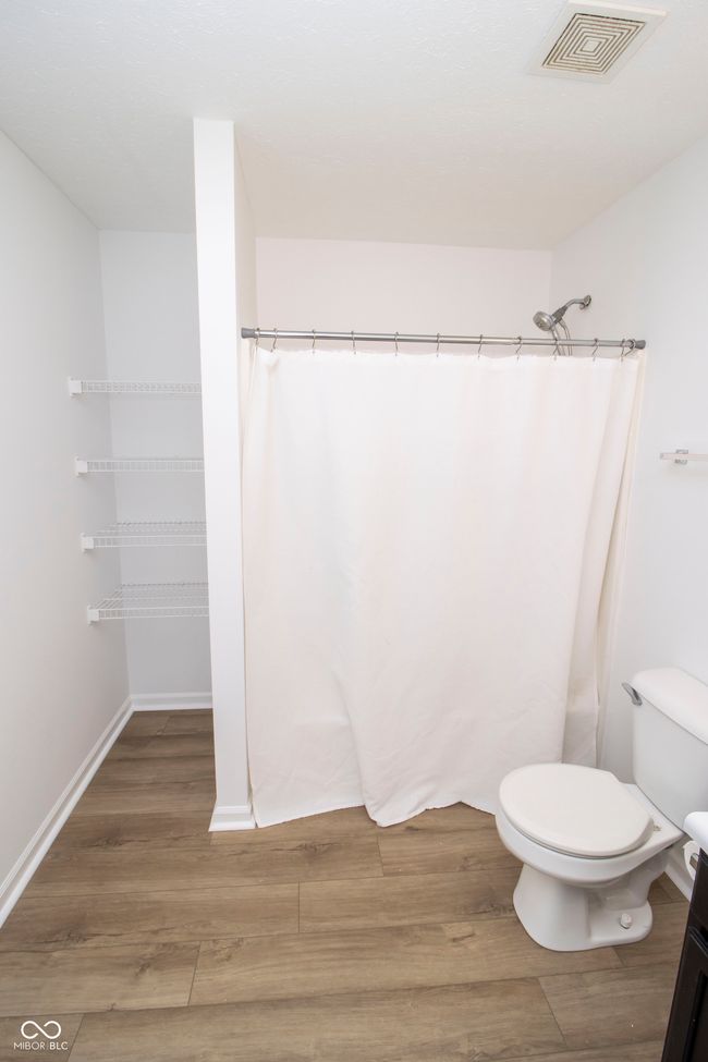 2nd Full Bathroom | Image 37