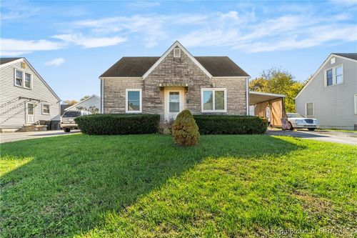 524 Andalusia Ave, Clarksville, IN, 47129-6414 | Card Image