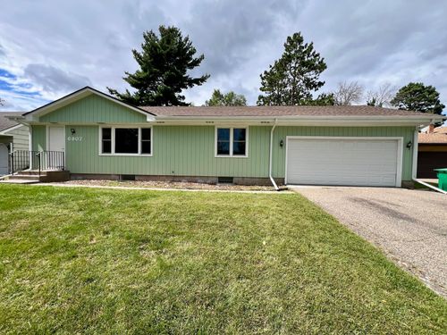 6807 Aldrich Ave N, Brooklyn Center, MN, 55430-1627 | Card Image