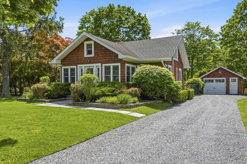 36 Watchogue Ave, East Moriches, NY, 11940-1302 | Card Image