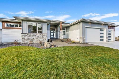 16933 E 15th Ln, Spokane Valley, WA, 99037-4004 | Card Image
