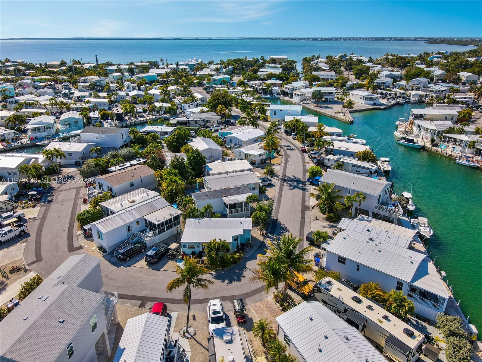 Residential in Summerland Key 5