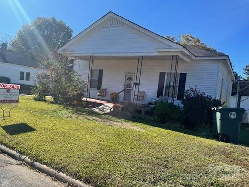 46 Oak St, Great Falls, SC, 29055-1806 | Card Image