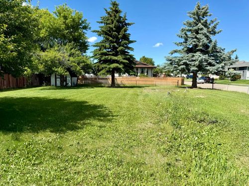 1958 5 Avenue, Wainwright, AB, T9W1H9 | Card Image
