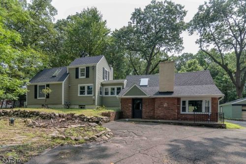 496 Manchester Ave, North Haledon, NJ, 07508-2775 | Card Image