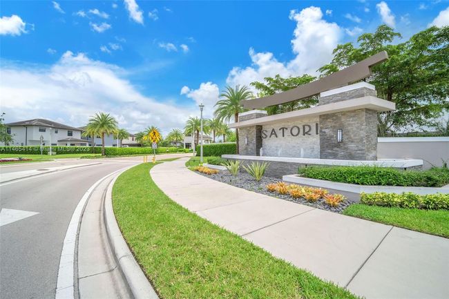 8814 Nw 154th Ter, House other with 5 bedrooms, 4 bathrooms and null parking in Miami Lakes FL | Image 32