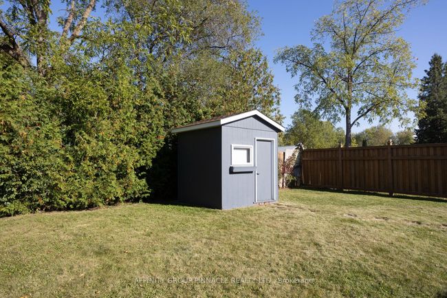 44 St David St, House other with 5 bedrooms, 2 bathrooms and 4 parking in Lindsay ON | Image 39
