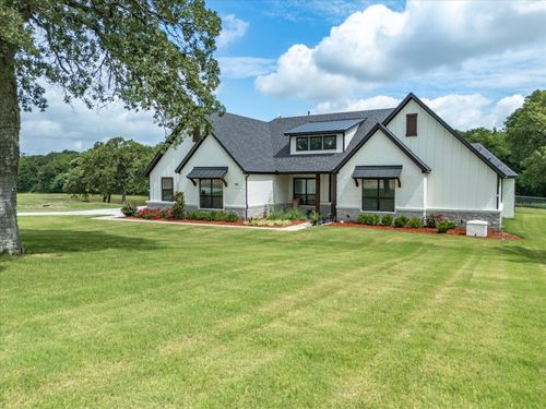 209 Rio Rancho Dr, Decatur, TX, 76234-5371 | Card Image