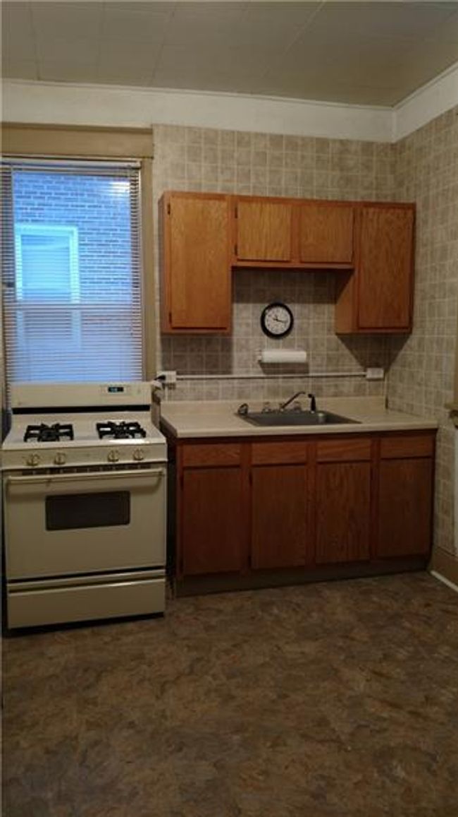 12 Demmer Ave, Sold in Forest Hills Boro Zoocasa