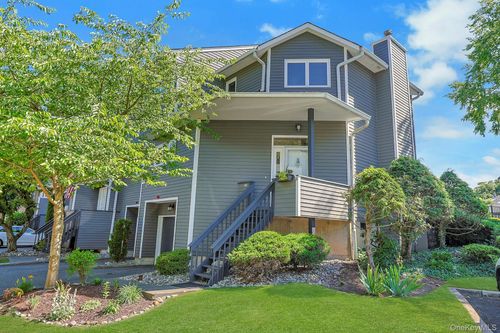 34 Village Grn, Bardonia, NY, 10954-2035 | Card Image