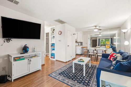 205-2822 N Auburn Ct, Palm Springs, CA, 92262-0662 | Card Image