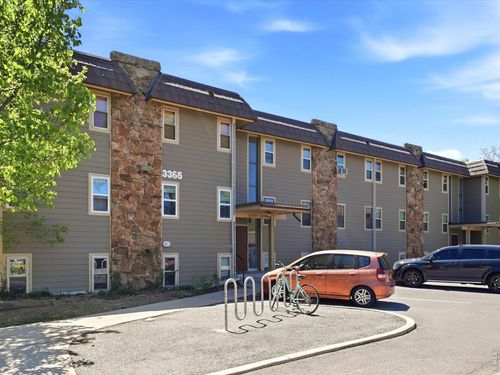 302-3365 Chisholm Trl, Boulder, CO, 80301-5218 | Card Image