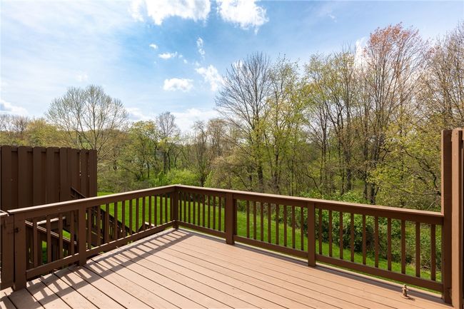 81306 Lost Valley Dr, Condo with 3 bedrooms, 3 bathrooms and 2 parking in Mars PA | Image 16