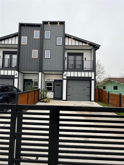 1002 Natchez Ave, Pasadena, TX, 77506-4008 | Card Image