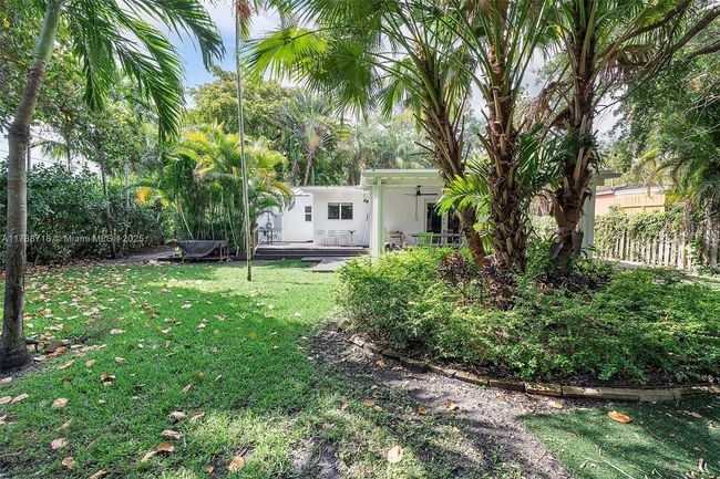 1055 Ne 120 Th St, House other with 4 bedrooms, 2 bathrooms and null parking in Biscayne Park FL | Image 44