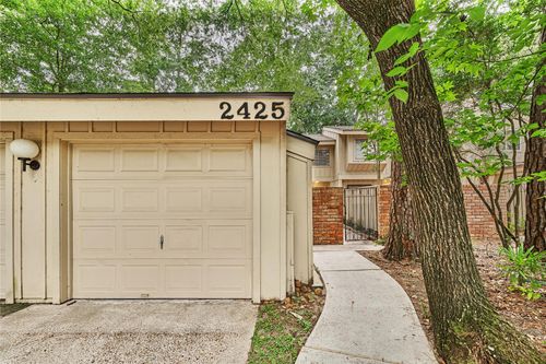 2425 W Settlers Way, The Woodlands, TX, 77380-1439 | Card Image