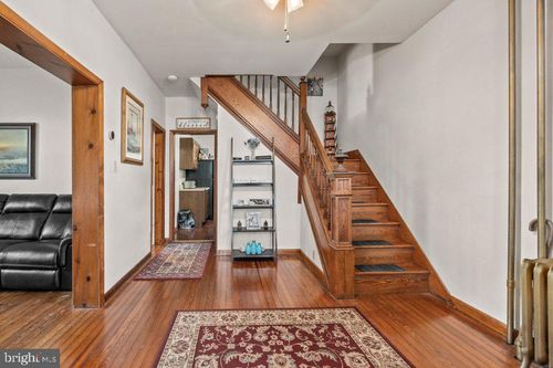 3915 W Overlea Ave, BALTIMORE, MD, 21206-1550 | Card Image