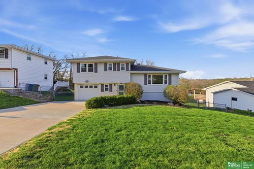 3618 Barretts Dr, Bellevue, NE, 68147-2234 | Card Image