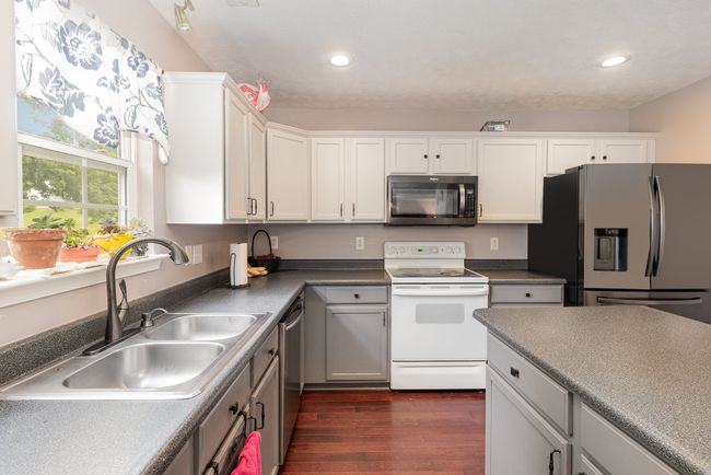 127 Baker Springs Ln, House other with 4 bedrooms, 3 bathrooms and 4 parking in Spring Hill TN | Image 13