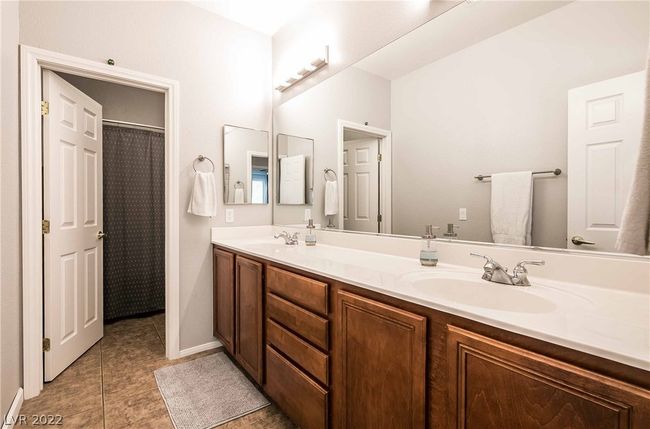 8816 Adobe Grande St, House other with 4 bedrooms, 3 bathrooms and null parking in Las Vegas NV | Image 30