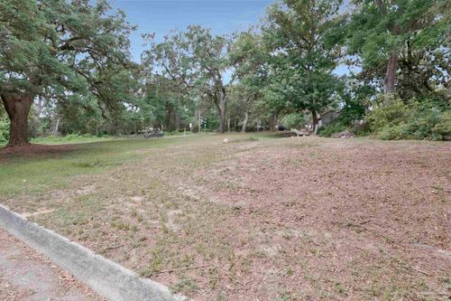 4891 Creighton Rd, Pensacola, FL, 32504-9121 | Card Image