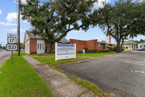 1530 Highmarket St, Georgetown, SC, 29440-3121 | Card Image