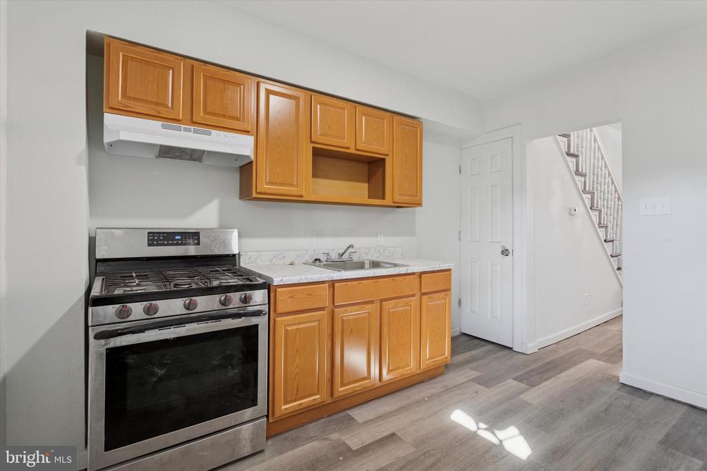 Residential in PHILADELPHIA 4