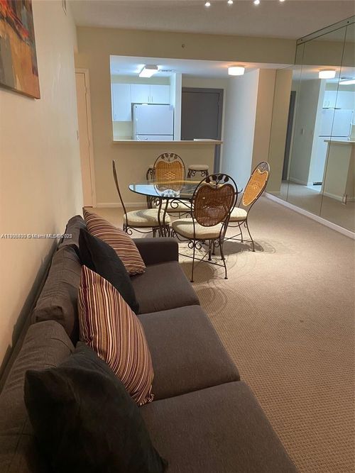 apt-1411-185 Se 14th Ter, Miami, FL, 33131-3417 | Card Image