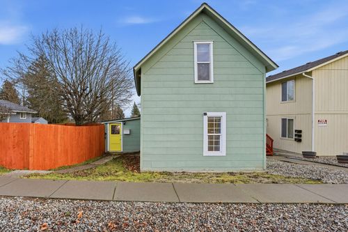 117 4th St, Cheney, WA, 99004-1515 | Card Image