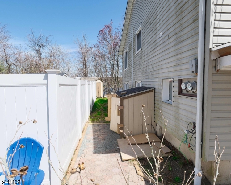 Residential Income in West Milford Twp. 4