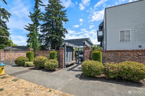 apt-a2-1610 Park Ave, Bremerton, WA, 98337-1782 | Card Image