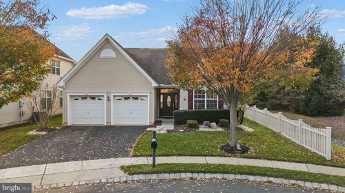 4 Brakeman Ct, Hightstown, NJ, 08520-3064 | Card Image