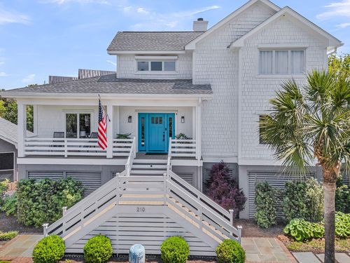 210 Station 28 1/2 St, Sullivans Island, SC, 29482-9629 | Card Image
