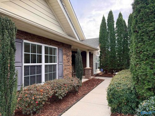 55-55 Moore Farm Cir Nw, Huntsville, AL, 35806-1795 | Card Image