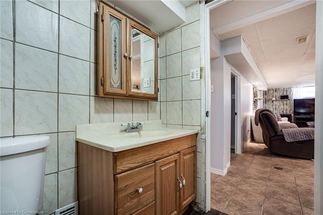 628 Dunn Ave, House other with 4 bedrooms, 2 bathrooms and 5 parking in Hamilton ON | Image 38